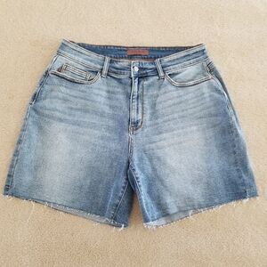 Judy Blue High Rise Embroidered Pocket Cut Off Jean Shorts Size 2XL